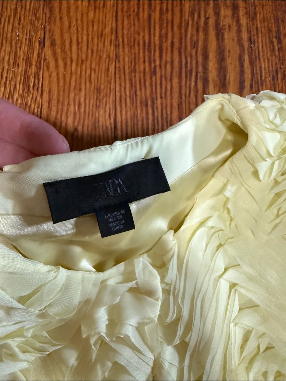 Zara Pale Yellow Ruffled Jacket - Picture 2 of 2